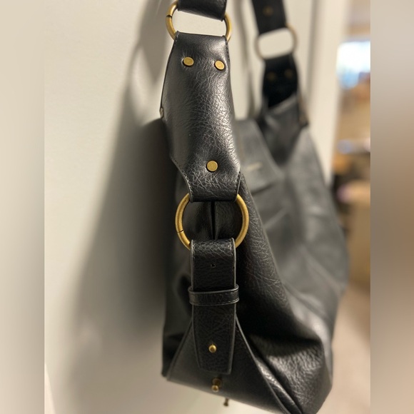 EUC Matt & Nat Samsura Large Black Vegan Leather Shoulder bag - Picture 2 of 8